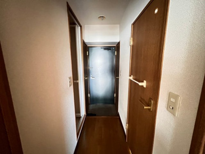 【玄関】 | ハーバード・アイビー・スクエア