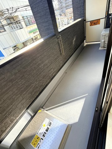 ルナ大久保駅前のバルコニー
