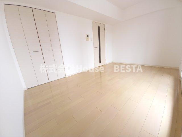 アドバンス神戸アルティスの洋室