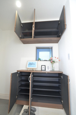 【玄関】 | 海老名市国分南3丁目 新築戸建て 全3棟【仲介手数料無料】