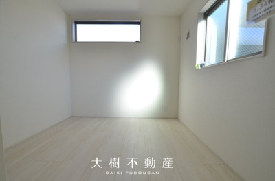 【洋室】 | 海老名市国分南3丁目 新築戸建て 全3棟【仲介手数料無料】 | 2階　洋室2（5.34帖）