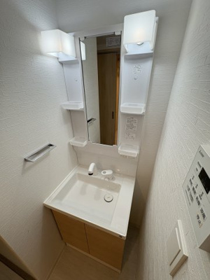 【洗面所】 | サンフレンドソラーナ | ※同シリーズ参考画像