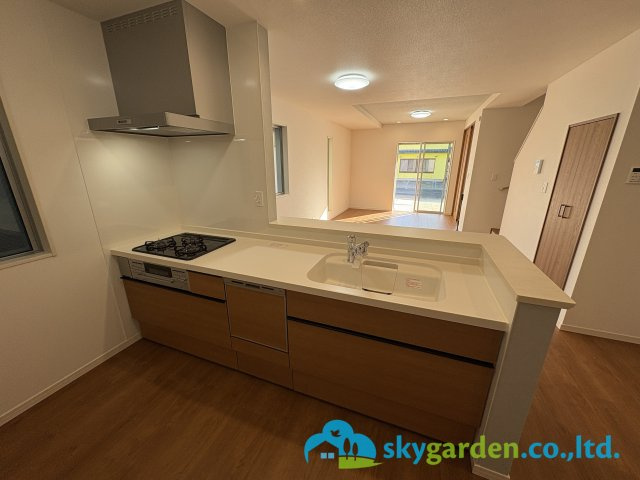 茅ヶ崎市香川4丁目　新築戸建　全3棟3号棟のキッチン|使いやすいキッチン・食洗機付いてます