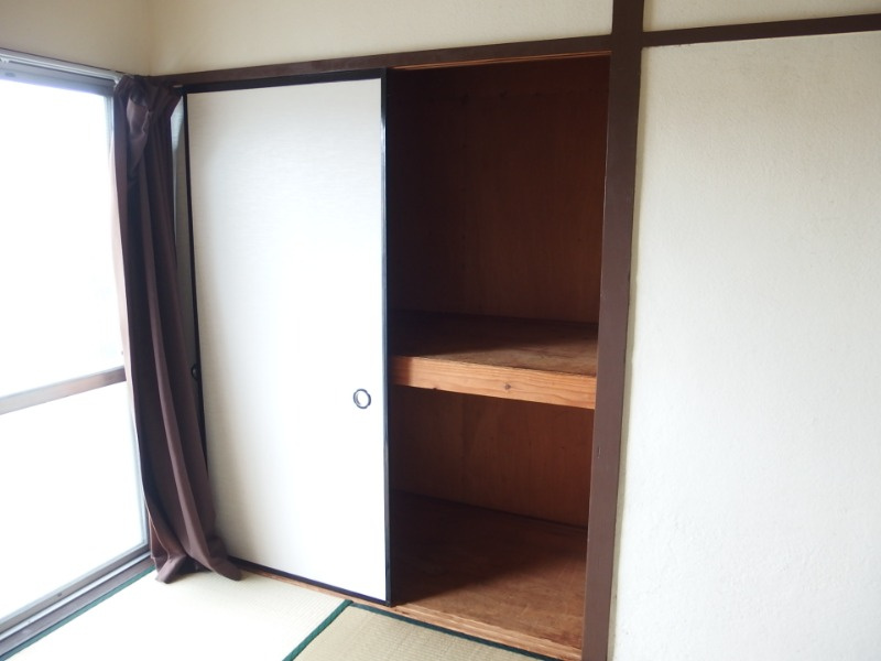 天野アパートの収納