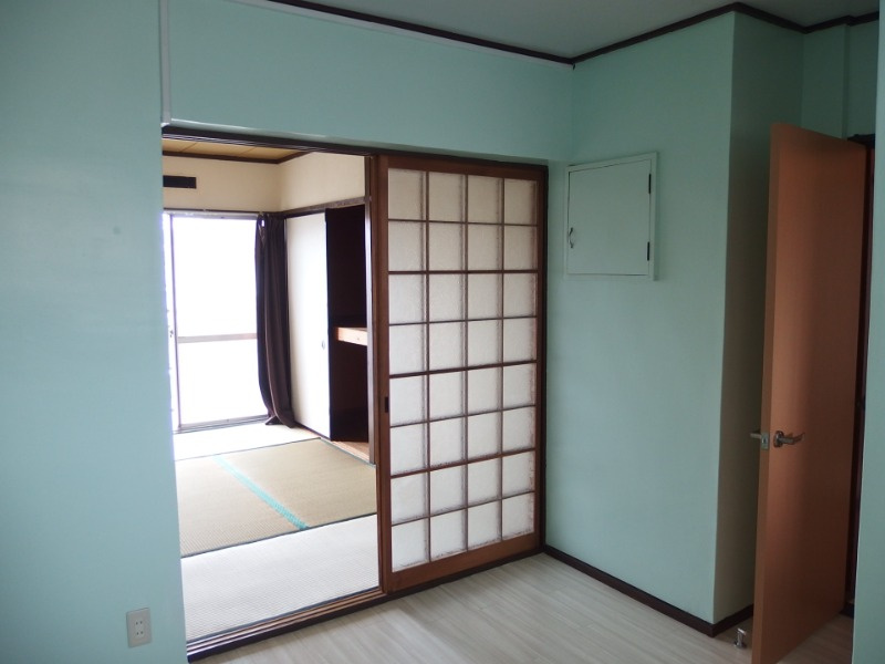 天野アパートの居間・リビング