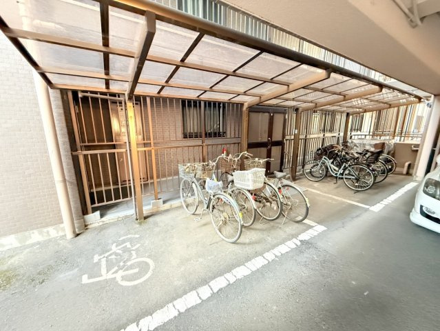 エス・バイ・エルマンション越谷の駐輪場|共用部・駐輪場
