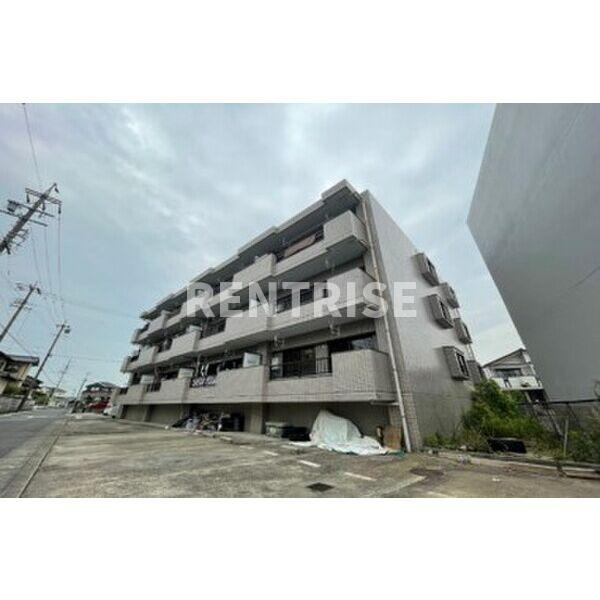 マンション忠徳のエントランス