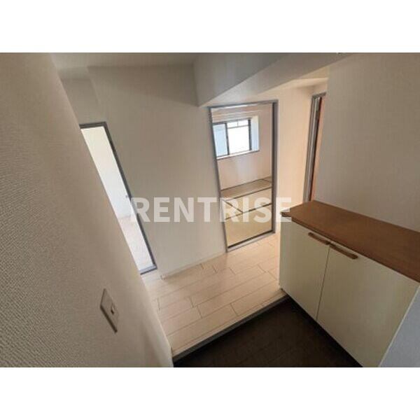 マンション忠徳の玄関