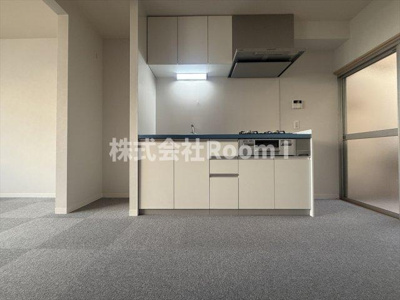 【キッチン】 | 中浜3丁目貸家 | コンパクトなキッチンで掃除もラクラク