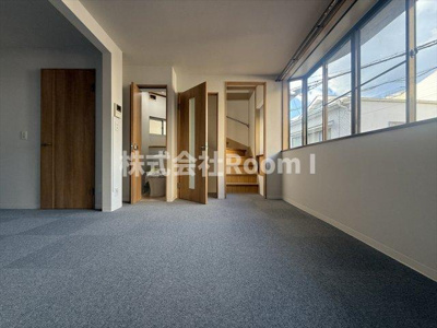 【寝室】 | 中浜3丁目貸家 | 開放的な寝室です