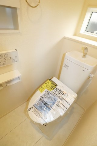 郡山市大槻町字針生　　　1号棟　　　開成小学校、郡山１中学区の洗面所