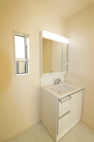 郡山市大槻町字針生　　　1号棟　　　開成小学校、郡山１中学区の浴室