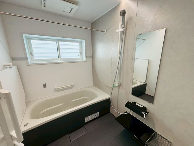 新築戸建　瑞穂市別府第2　全2区画分譲の浴室|浴室仕様。5時間経っても2.5度以内の湯温低下ですから、追い炊き回数が減り光熱費も節約できます。