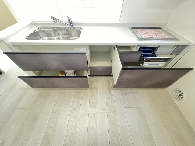 北葛城郡広陵町萱野3期のキッチン|お手入れしやすく快適なシステムキッチンです