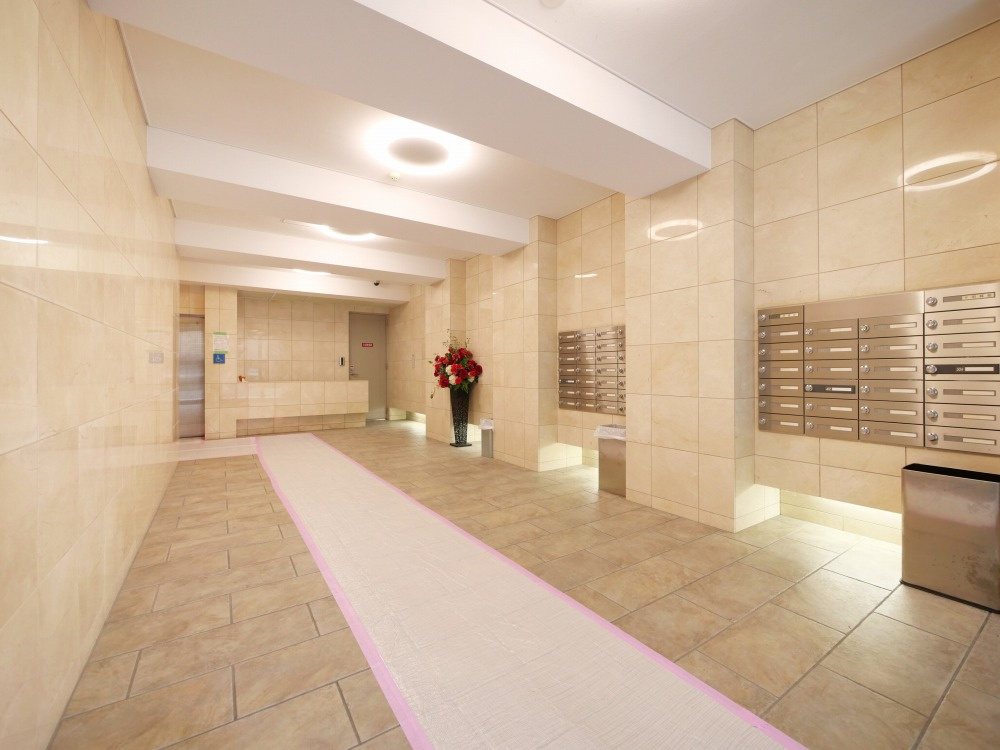 アーデンタワー立売堀のロビー