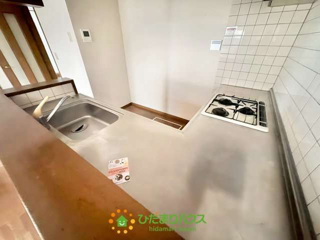 幸手市東4丁目　中古一戸建て　のキッチン|2025年12月8日撮影