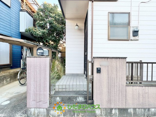 幸手市東4丁目　中古一戸建て　の玄関|2025年12月8日撮影