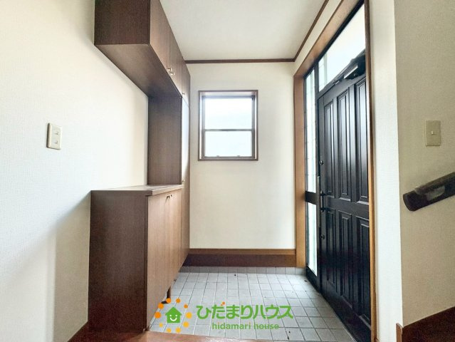 幸手市東4丁目　中古一戸建て　の玄関|2025年12月8日撮影