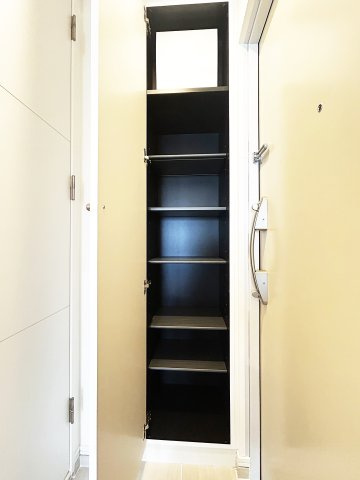 ル・シャンパーニュの玄関