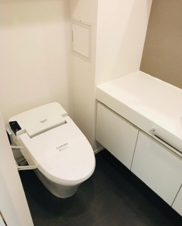 パークフラッツ中目黒　ペット相談　トランクルーム　南向きのトイレ