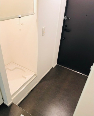 パークフラッツ中目黒　ペット相談　トランクルーム　南向きの玄関