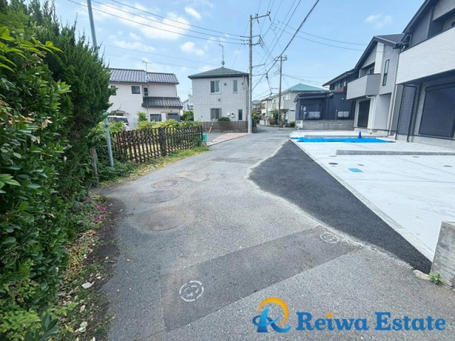 新築戸建　茅ヶ崎市東海岸北5丁目の前面道路含む現地写真|教育機関や買物施設が徒歩圏内に揃い暮らしやすい住環境♪