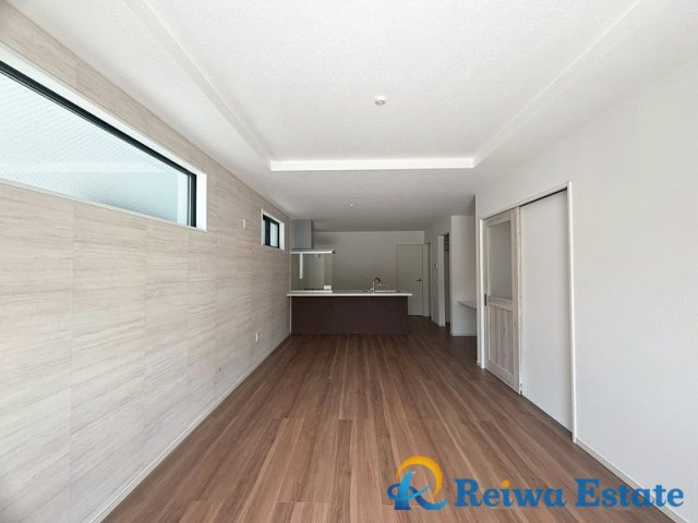 新築戸建　茅ヶ崎市東海岸北5丁目の居間・リビング|寛ぎとコミュニケーションを育む居心地のよい場所。