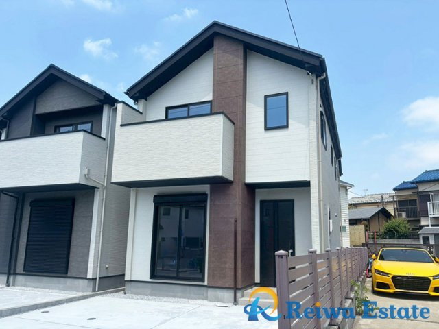 新築戸建　茅ヶ崎市東海岸北5丁目の外観|閑静な住宅地に堂々と佇む家。