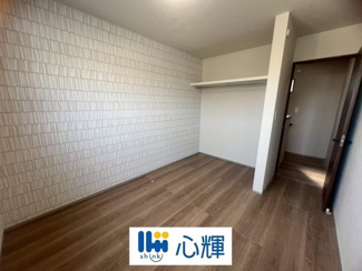【洋室】 | 心輝ホーム／宇部市中村3丁目 新築建売／4LDK・2階建 | 住まう方でカスタマイズして頂けるシンプルなデザインの内装。ご自身で素敵な空間を創り上げられます。