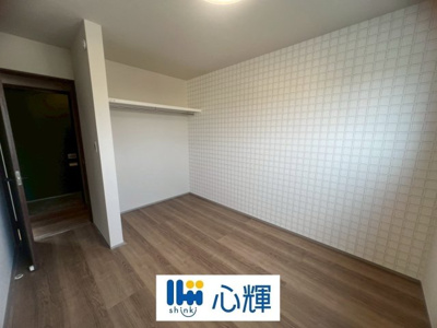 【洋室】 | 心輝ホーム／宇部市中村3丁目 新築建売／4LDK・2階建 | 収納たっぷりなのでお荷物の多いご家庭でもすっきりと収納出来ます。

