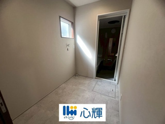 【脱衣所】 | 心輝ホーム／宇部市中村3丁目 新築建売／4LDK・2階建 | 現地（2026年3月27日撮影）