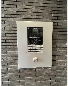 【セキュリティ】 | ウェルスクエア永福町 | モニター付きオートロックで防犯面も安心です！