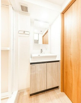 【独立洗面台】 | ウェルスクエア永福町 | 嬉しい独立洗面台付き。