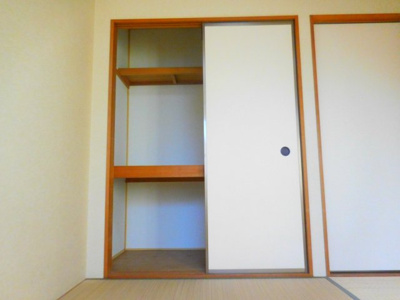 【寝室】 | ルミエール安満