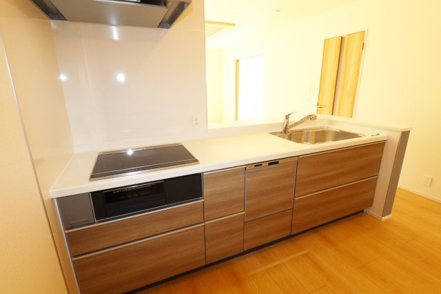 郡山市大槻町字針生　　　２号棟　　　開成小学校、郡山１中学区のキッチン