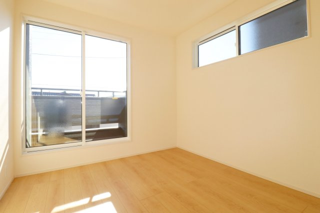 郡山市大槻町字針生　　　２号棟　　　開成小学校、郡山１中学区の洋室