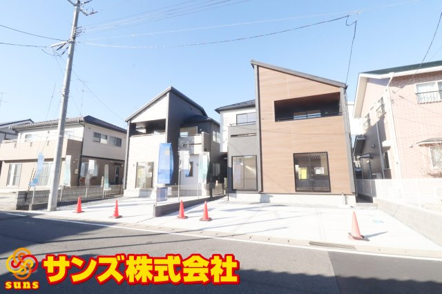 郡山市大槻町字針生　　　２号棟　　　開成小学校、郡山１中学区の外観|南東側から見た区画全体♪