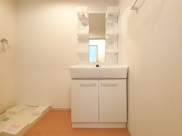 サウス　スプリングの洗面所|広い洗面スペース