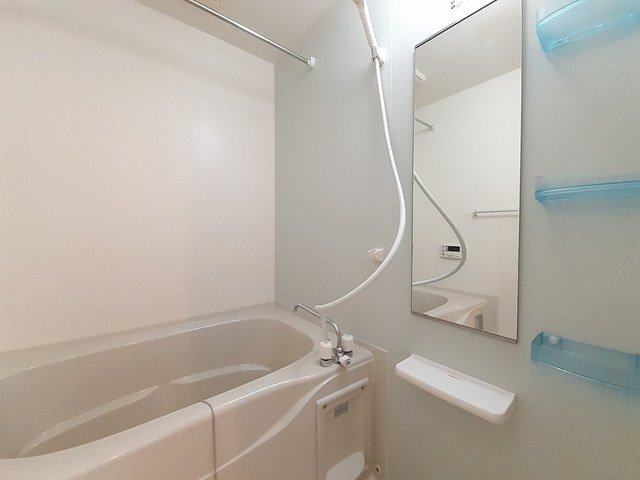 サウス　スプリングの浴室|コンパクトで使いやすいお風呂です