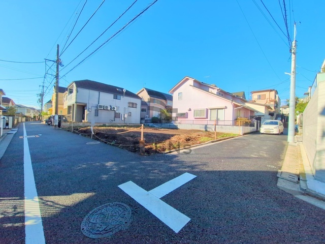 【前面道路含む現地写真】 | 練馬区桜台６丁目　売地　A区画 | 見通しもよく落ち着いた住宅街でゆったり過ごせます♪