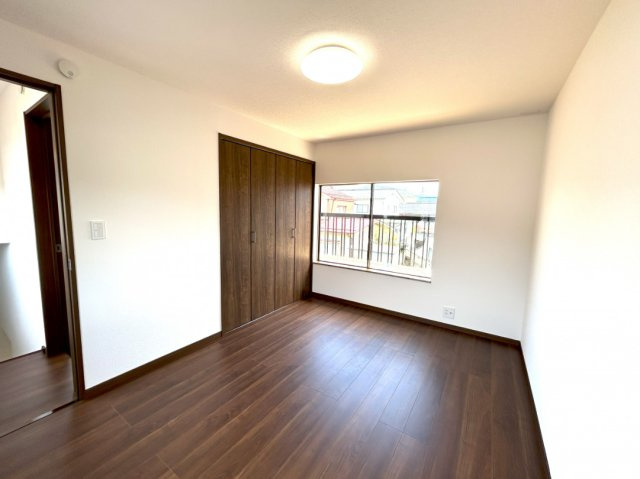 上田原　売中古住宅の洋室