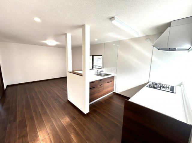 上田原　売中古住宅のキッチン