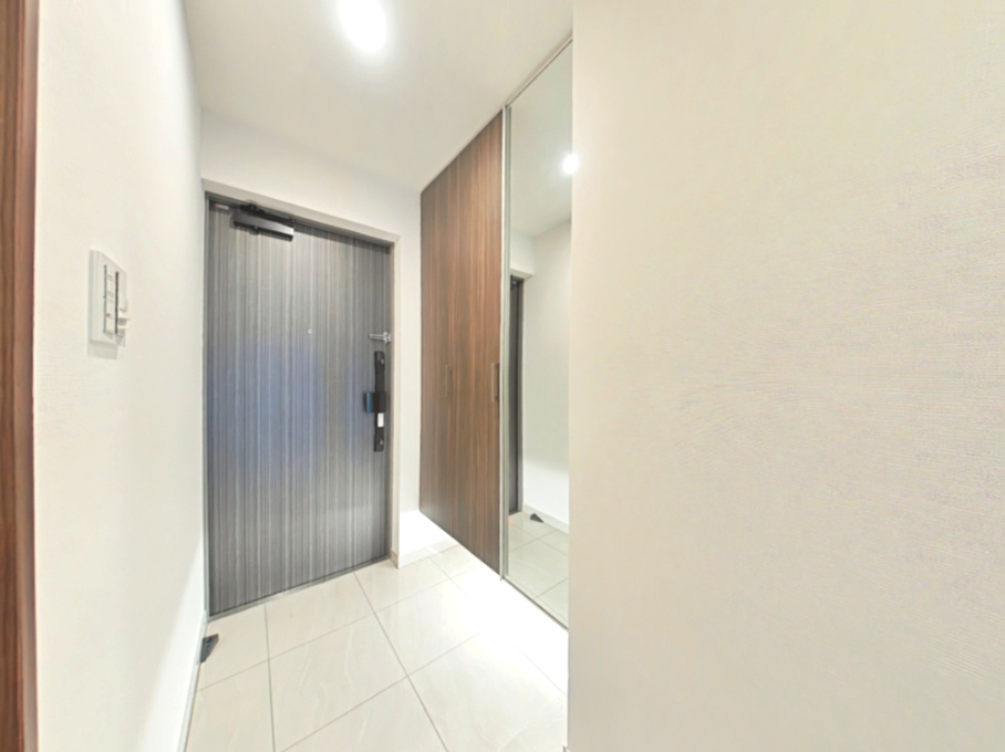 ファボルさい百間川の玄関|明るく洗練された雰囲気のある玄関です♪