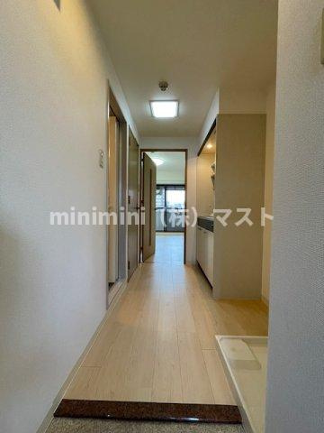 アブレスト桜川の玄関