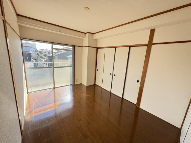 日の丸ビルの洋室|写真はイメージです。
色仕様は現状優先となります