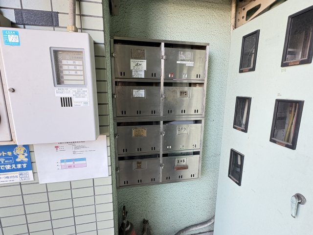 日の丸ビルのエントランス