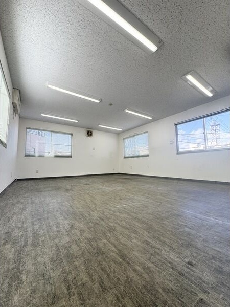 押元町貸工場の内装