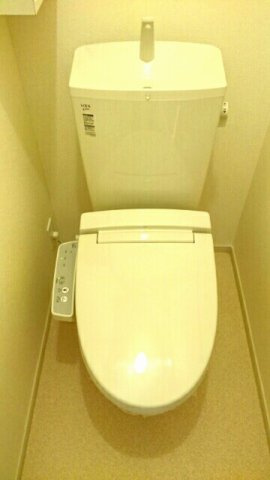 エルディム天野Ⅱのトイレ|清潔感のあるトイレです