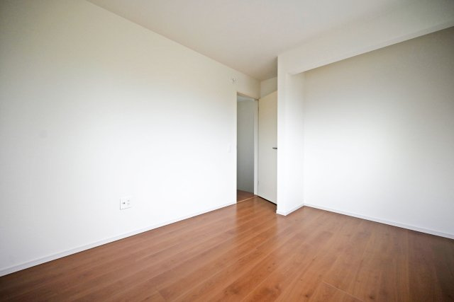 テラシエ食満3丁目新築一戸建て│4LDK+駐車並列2台可の洋室|-5.2帖(2F)-