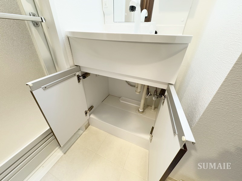 YIELD　OUJIKAMIYAの洗面所|洗面台収納です